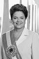 Descrio: http://upload.wikimedia.org/wikipedia/commons/thumb/8/81/Dilma_Rousseff_-_foto_oficial_2011-01-09.jpg/90px-Dilma_Rousseff_-_foto_oficial_2011-01-09.jpg